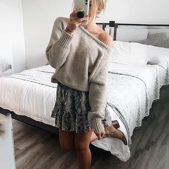 NWT Soft Ribbed knit Sweater - Picture 1 of 4